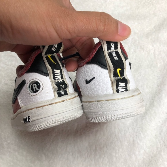 Nike air force 1 baby sneakers white and red Size 4c - Picture 6 of 13